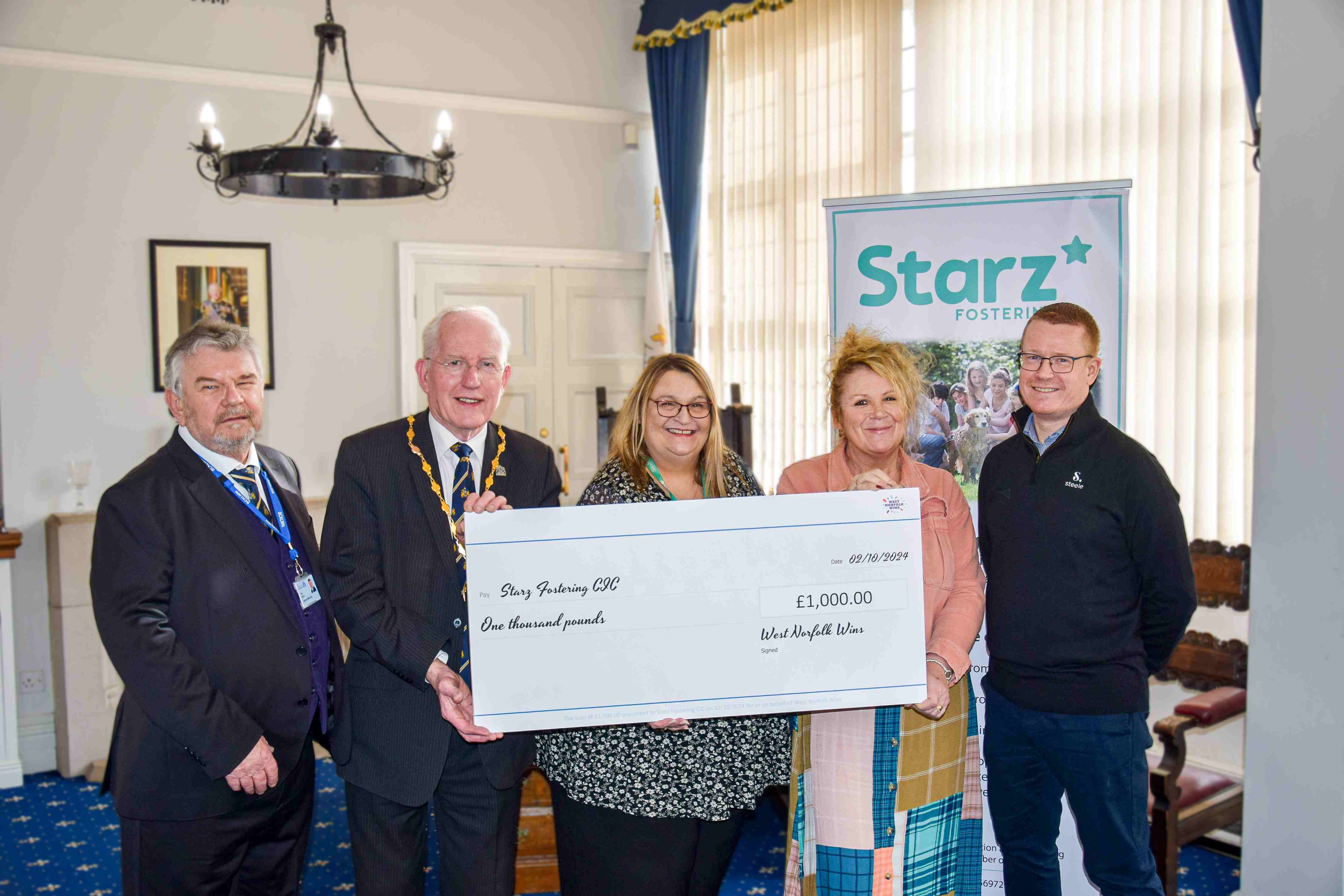 From left to right: Cllr Chris Morley, Deputy Mayor Cllr Paul Bland, Nicky Starenczak, Lisa Whiting, Gary Pooley.